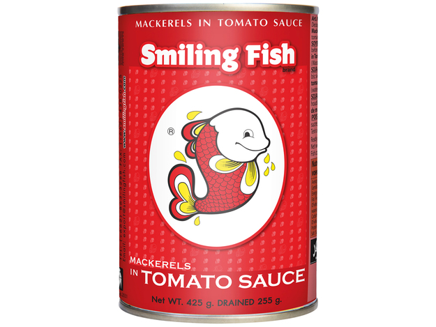 Frittierte Makrele in Tomatensauce